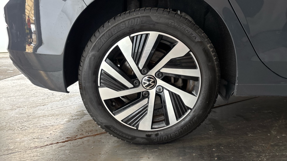 VOLKSWAGEN GOLF Image 19