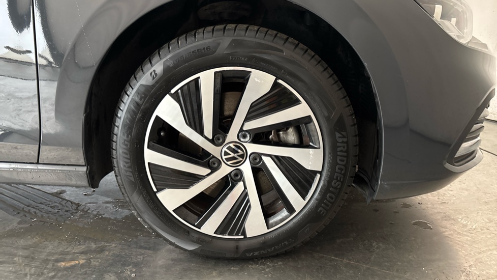 VOLKSWAGEN GOLF Image 20