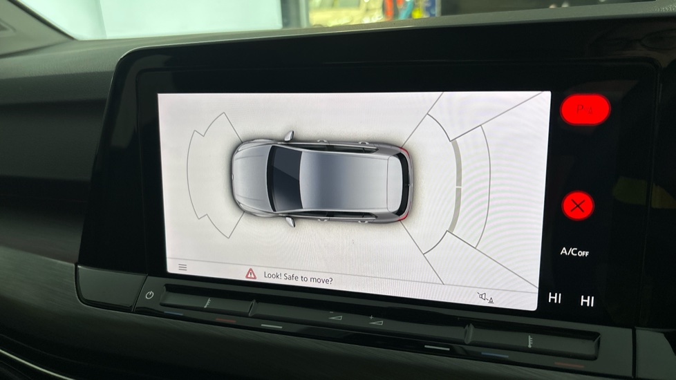 VOLKSWAGEN GOLF parking sensors