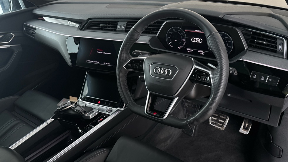 AUDI Q8 Image 9