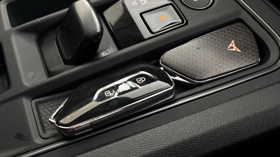 CUPRA FORMENTOR 2 keys