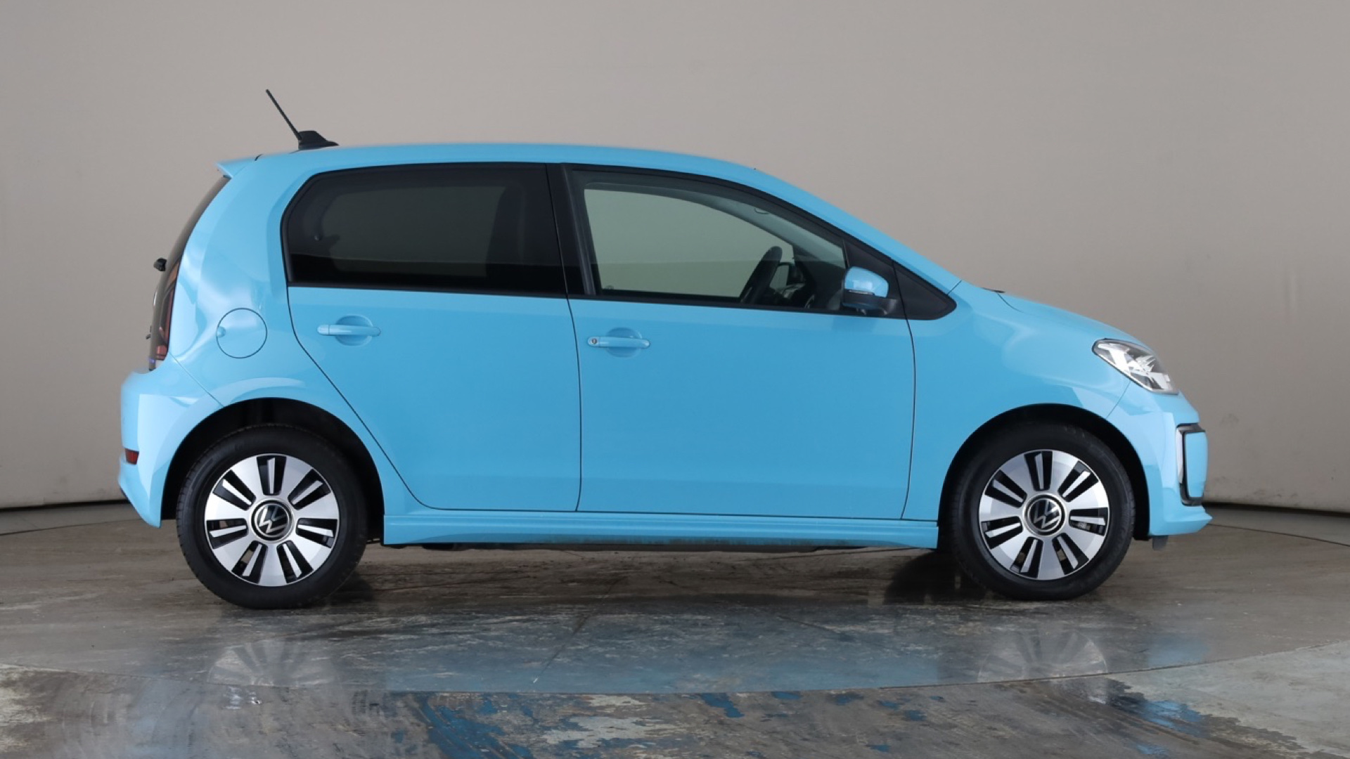 4020832 60kW E-Up 32kWh 5dr Auto