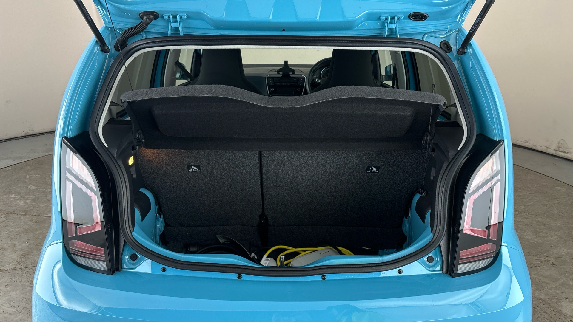 4020832 60kW E-Up 32kWh 5dr Auto