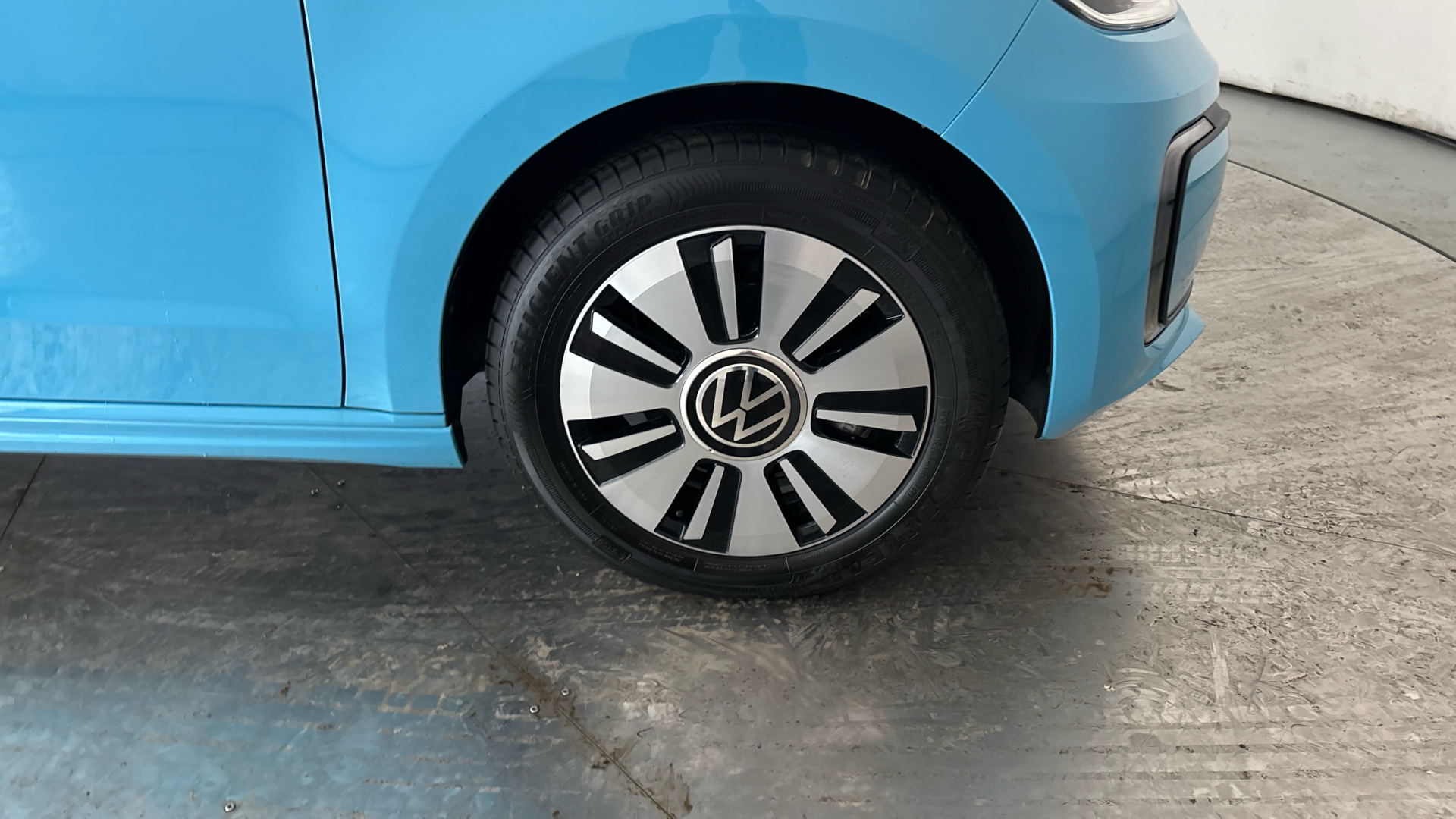 4020832 60kW E-Up 32kWh 5dr Auto