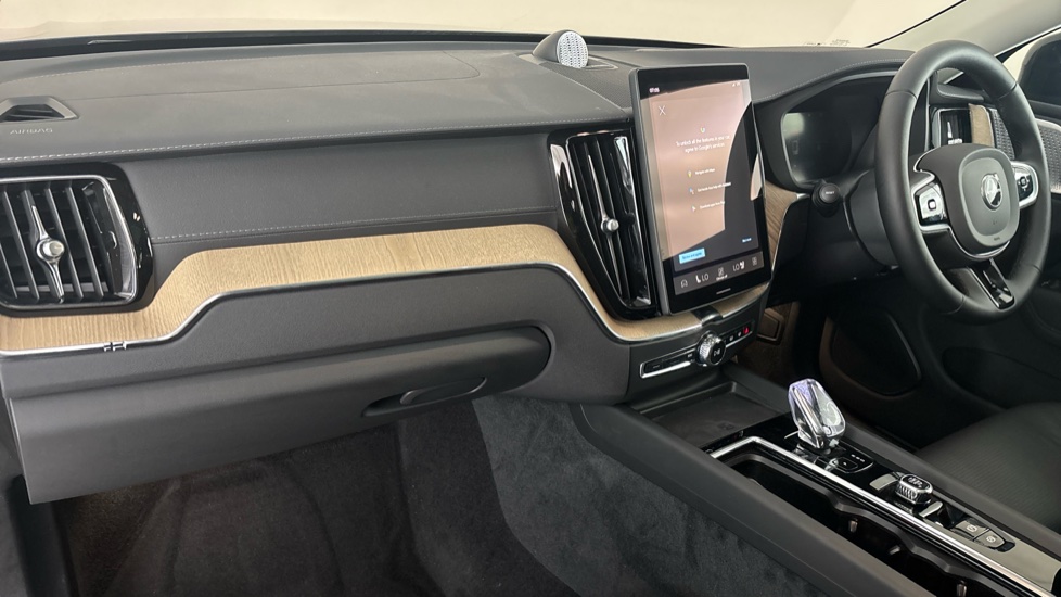 VOLVO XC60 Image 10