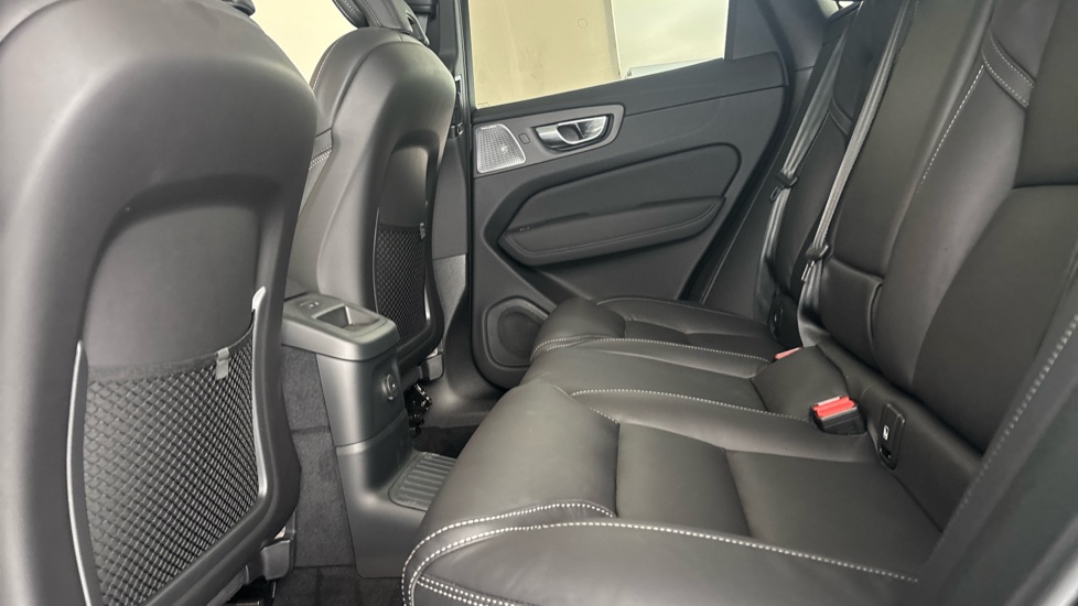 VOLVO XC60 Image 14