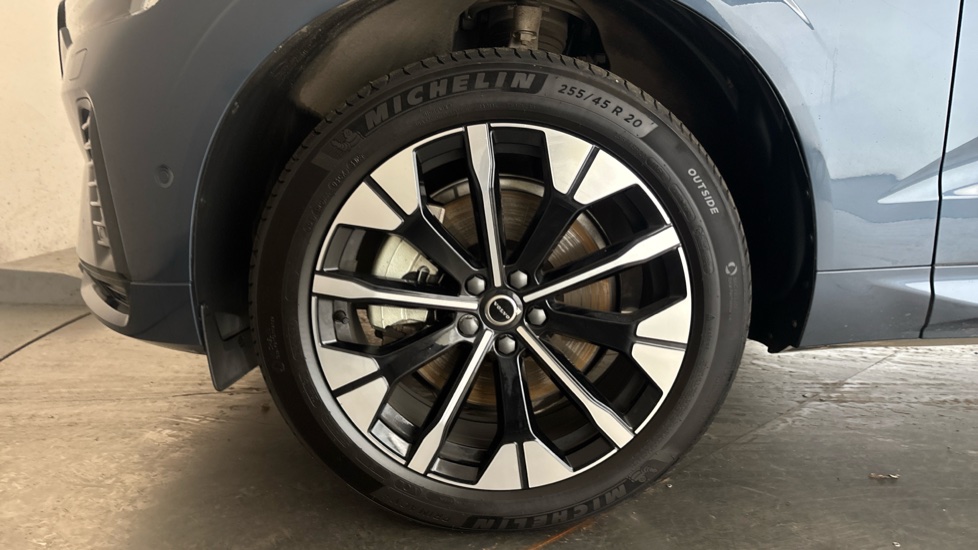VOLVO XC60 Image 17