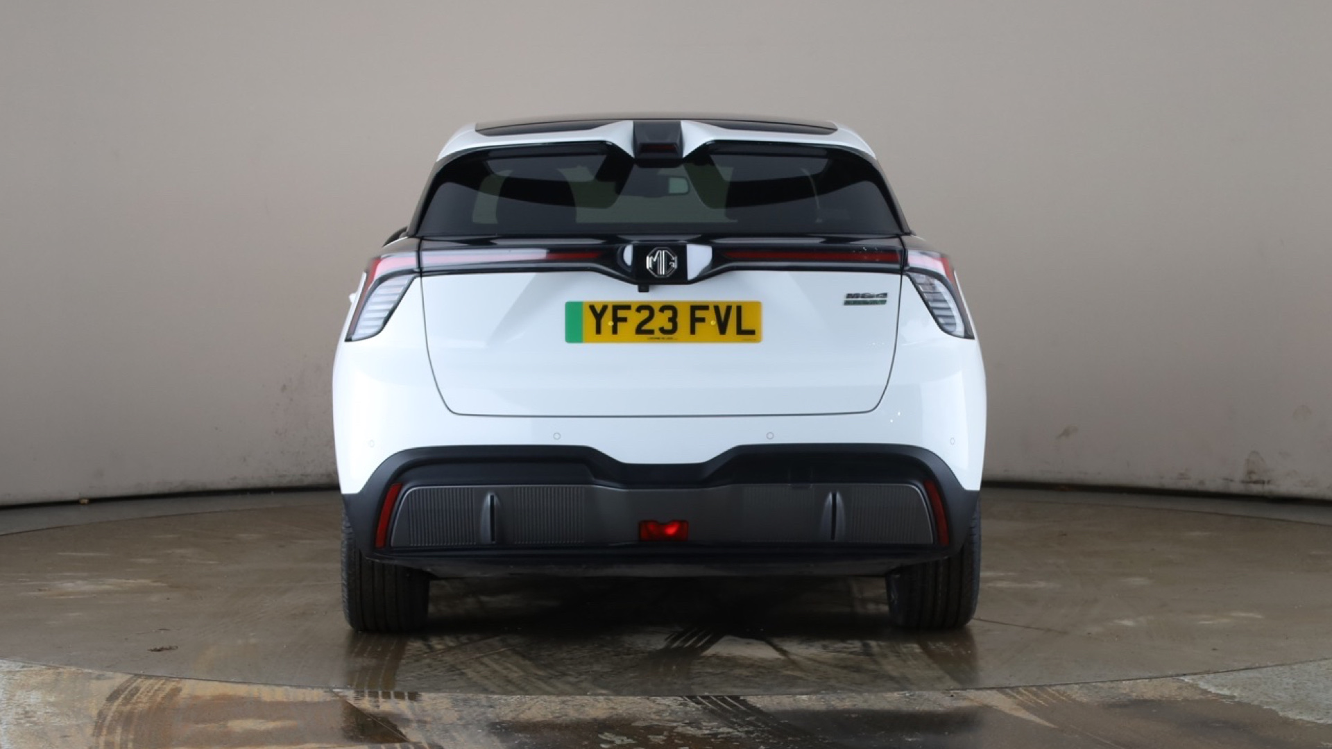 4021001 150kW Trophy EV Long Range 64kWh 5dr Auto