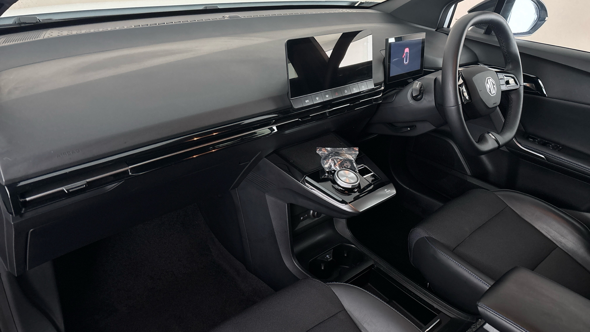 4021001 150kW Trophy EV Long Range 64kWh 5dr Auto