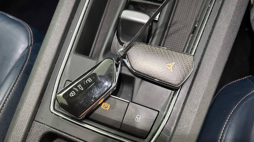 CUPRA FORMENTOR 2 keys