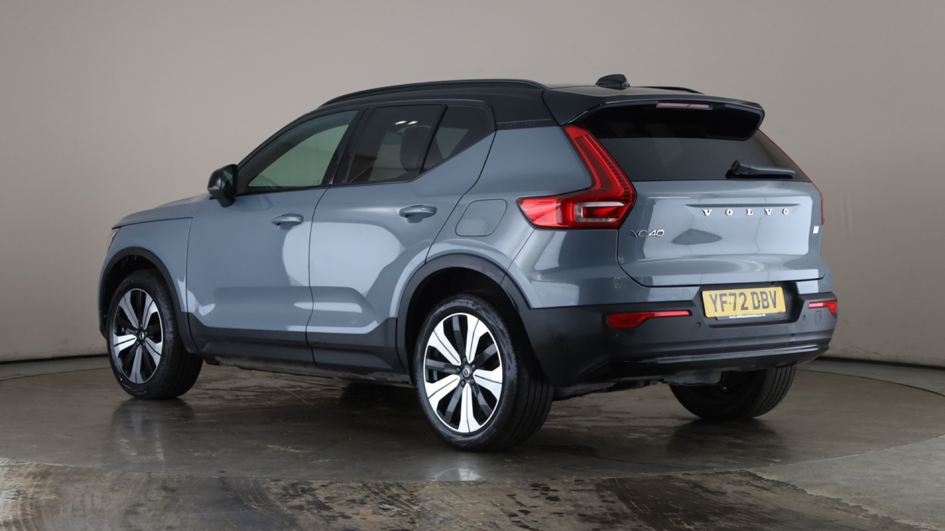 4027755 170kW Recharge Plus 69kWh 5dr Auto