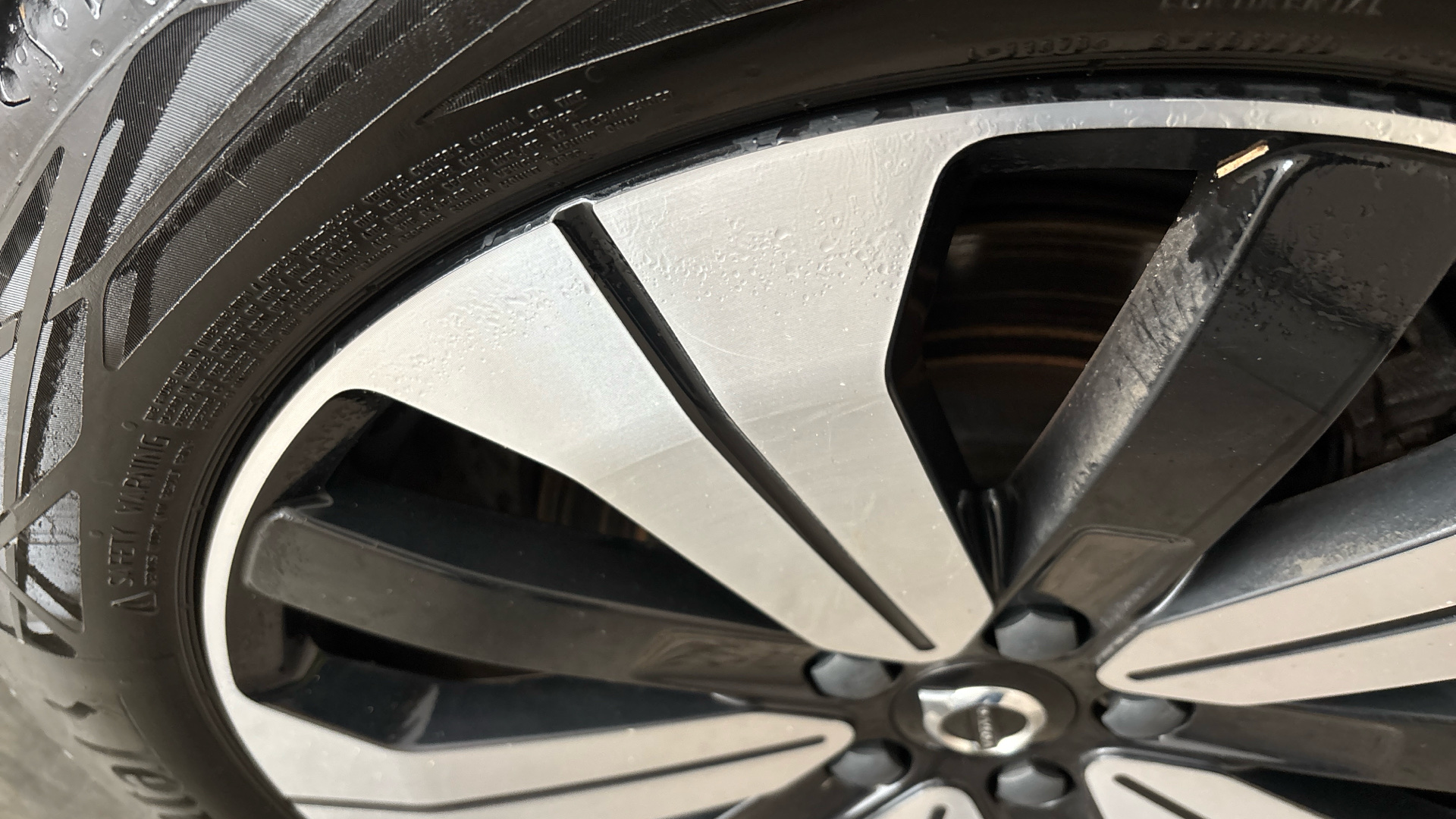 4027755 170kW Recharge Plus 69kWh 5dr Auto