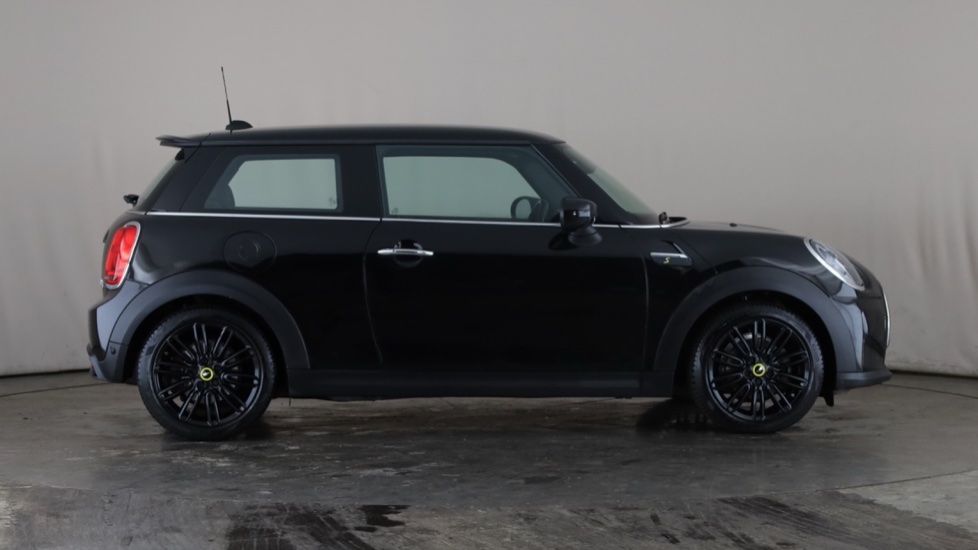 MINI HATCHBACK Image 6