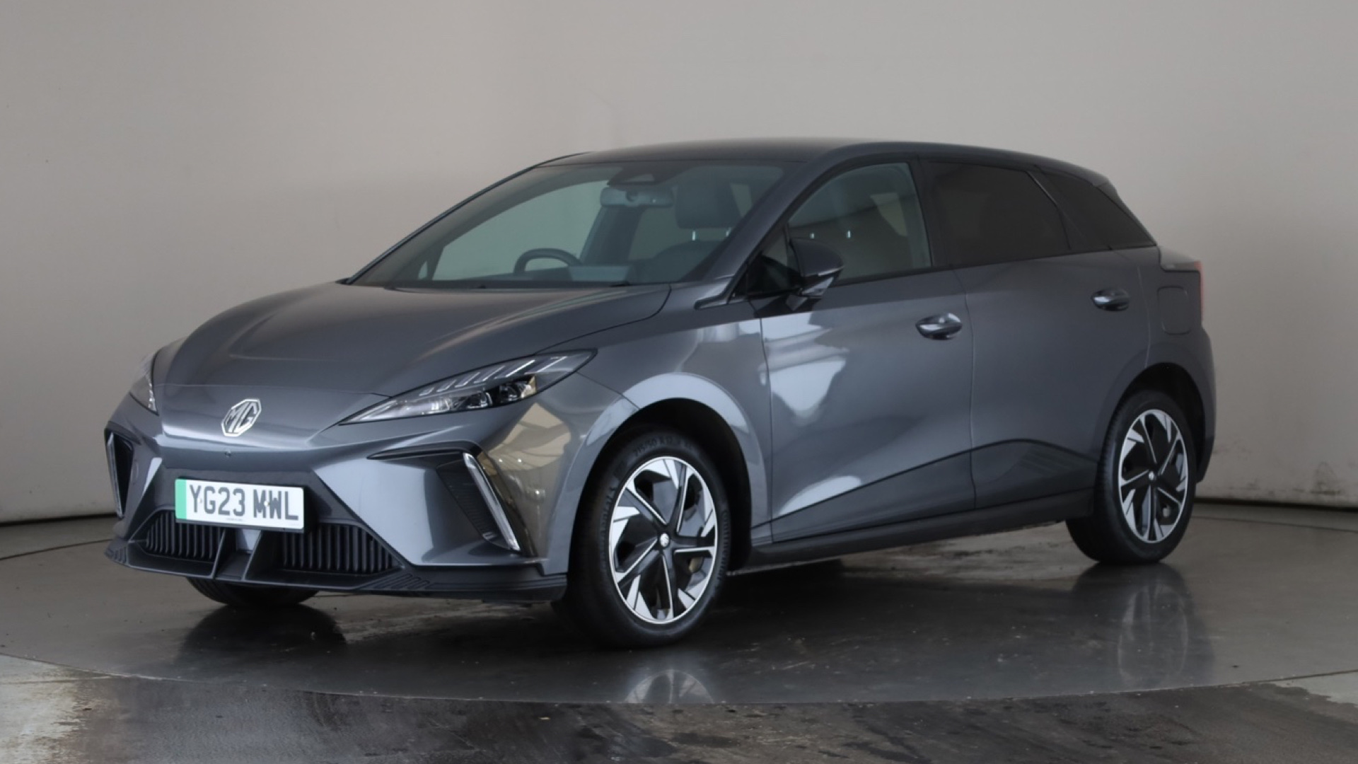 150kW Trophy EV Long Range 64kWh 5dr Auto