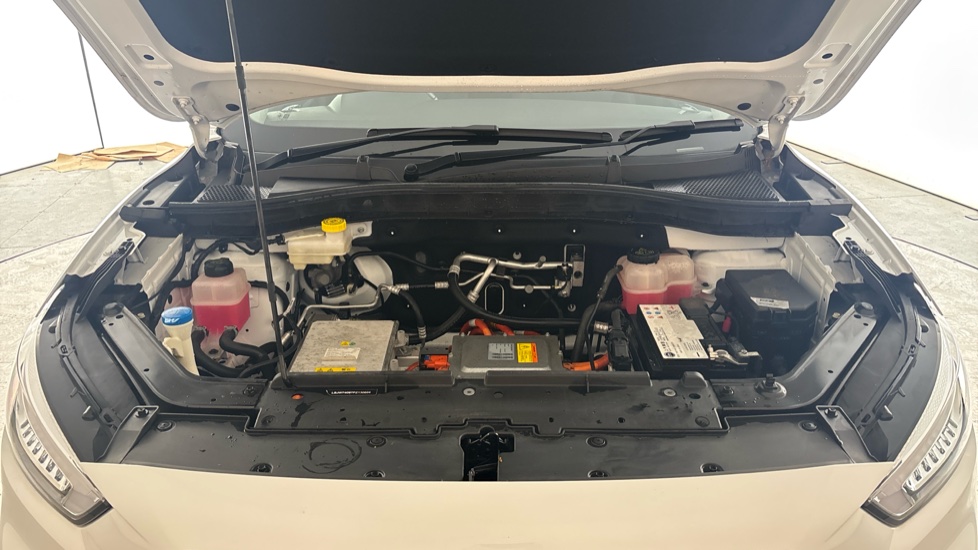 MG ZS Image 16
