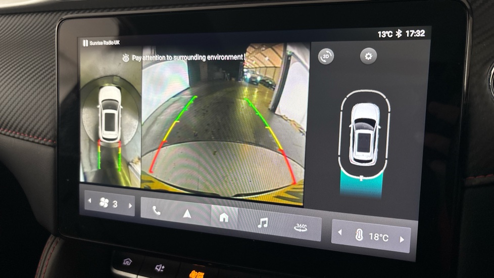 MG ZS Reverse camera