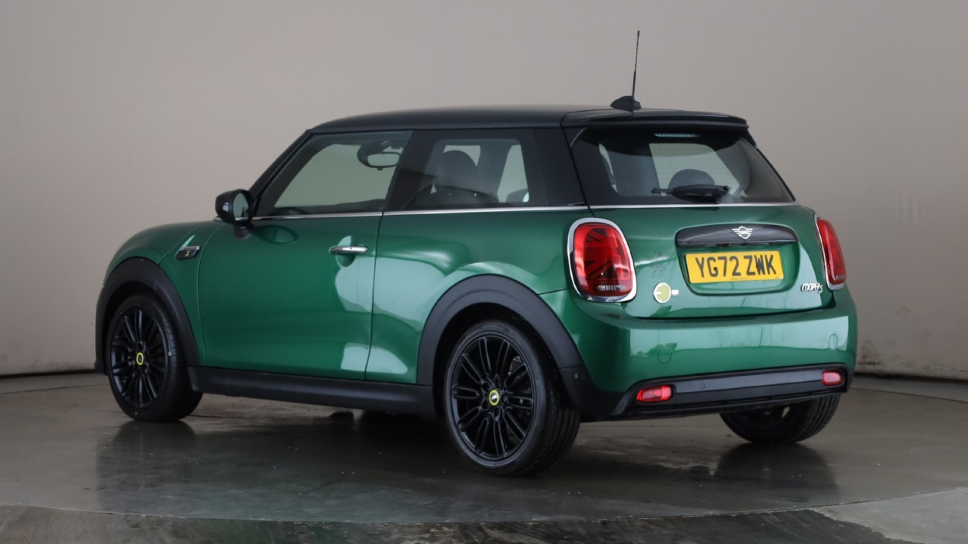 4027726 135kW Cooper S Level 2 33kWh 3dr Auto