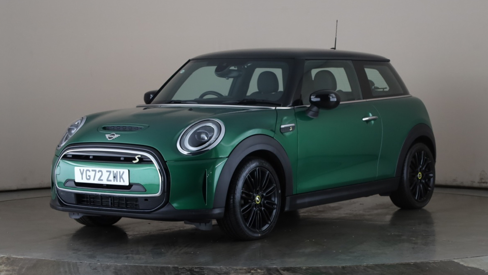 Mini Hatchback Electric 135kW Cooper S Level 2 33kWh 3dr Auto