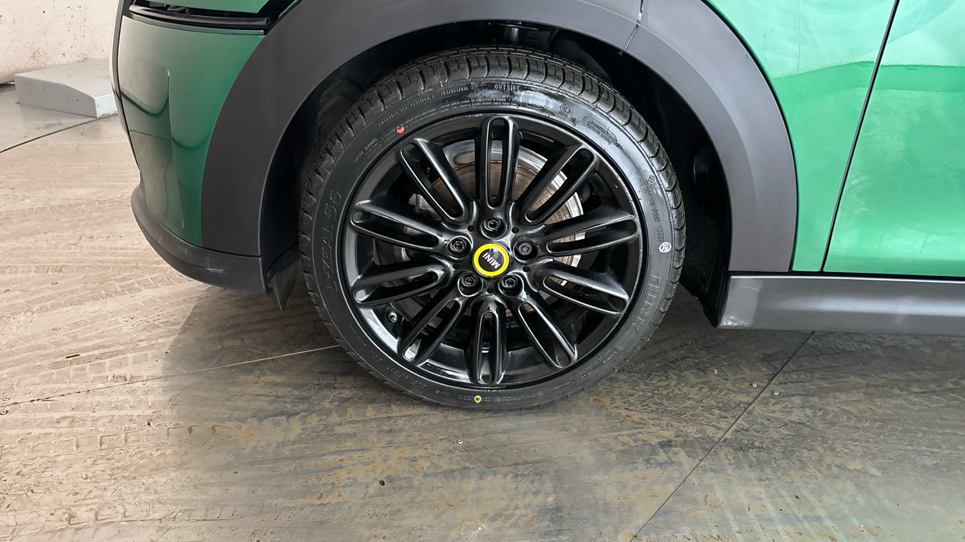 4027726 135kW Cooper S Level 2 33kWh 3dr Auto