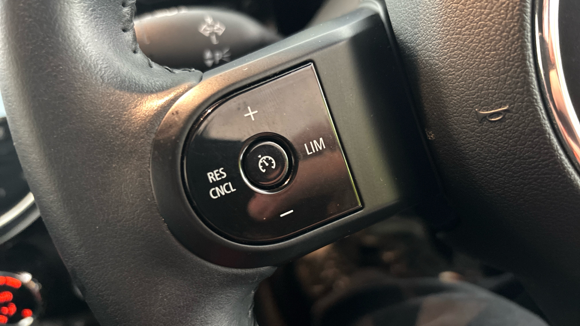 4027726 135kW Cooper S Level 2 33kWh 3dr Auto