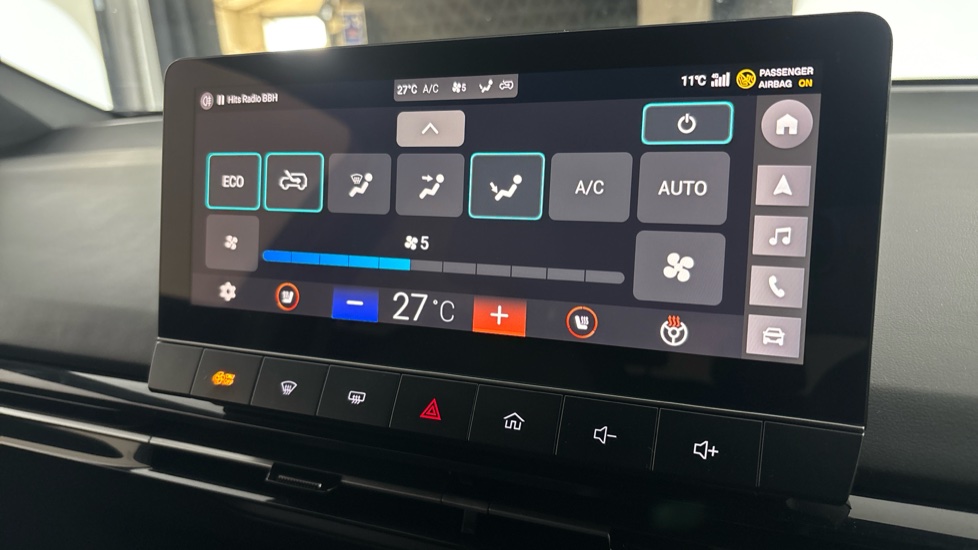 MG MG4 Heated interior