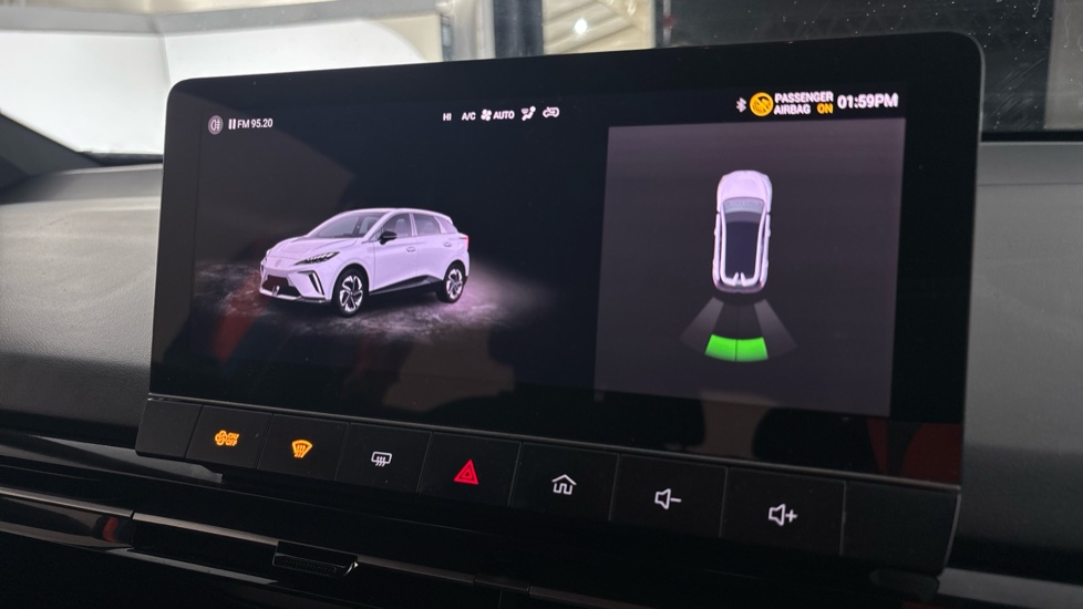 MG MG4 parking sensors