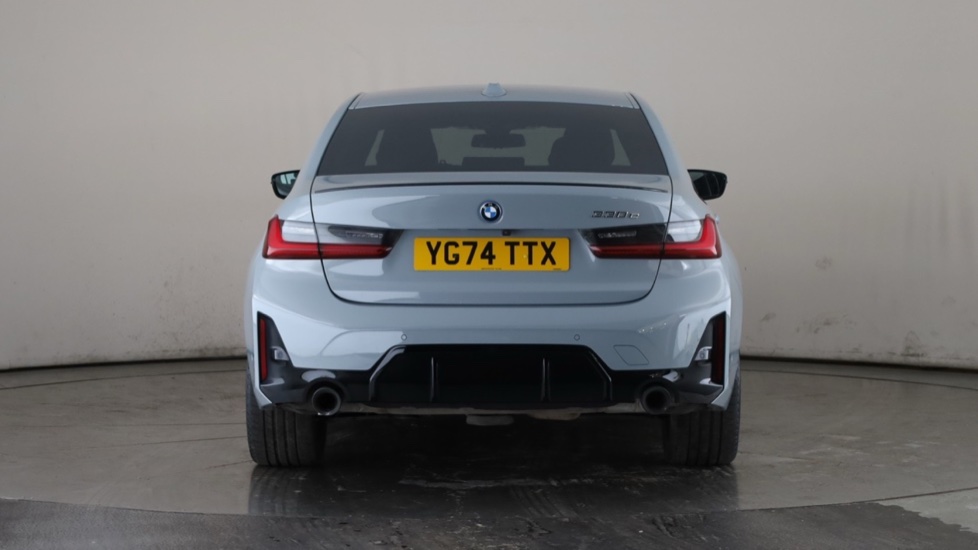 BMW 3 SERIES Image 4