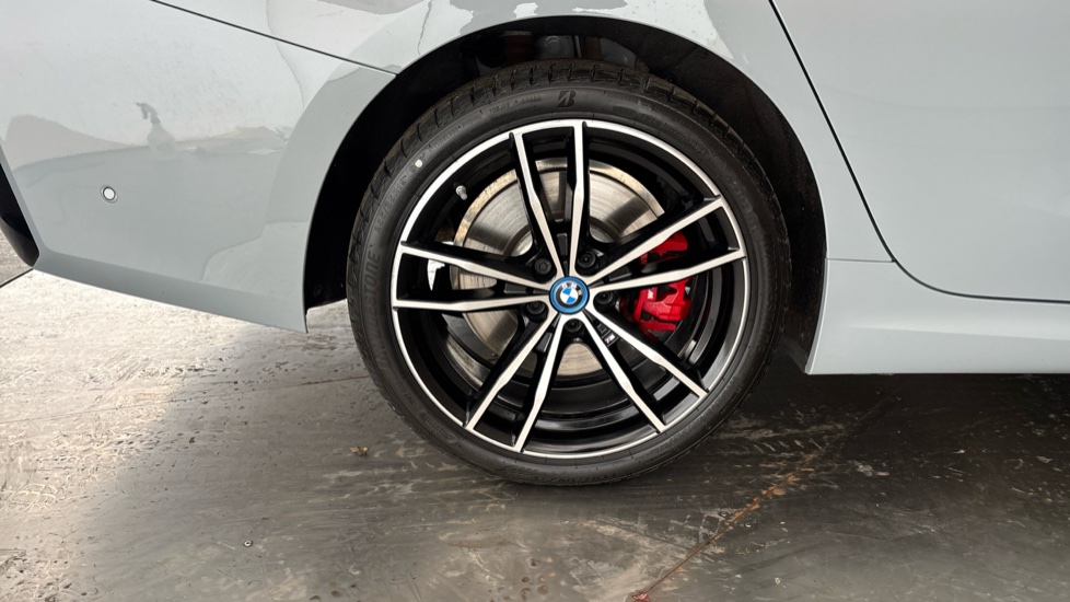BMW 3 SERIES Image 19