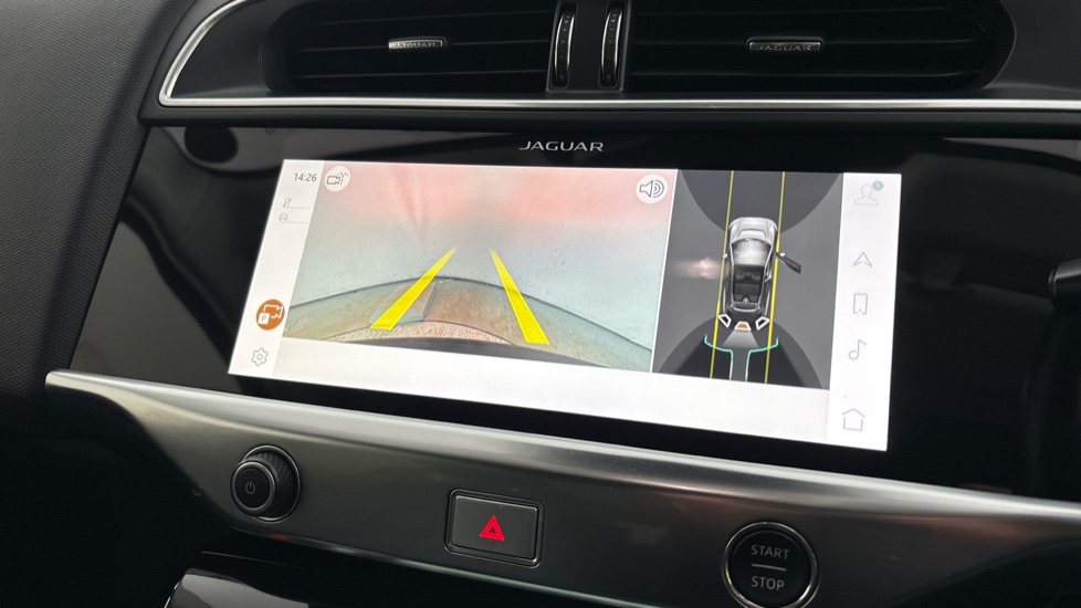 JAGUAR I-PACE reverse camera