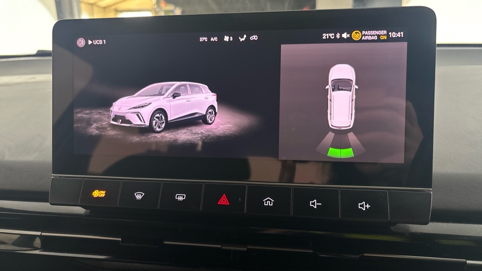 MG MG4 parking sensors