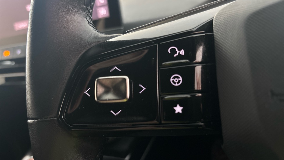 MG MG4 cruise control