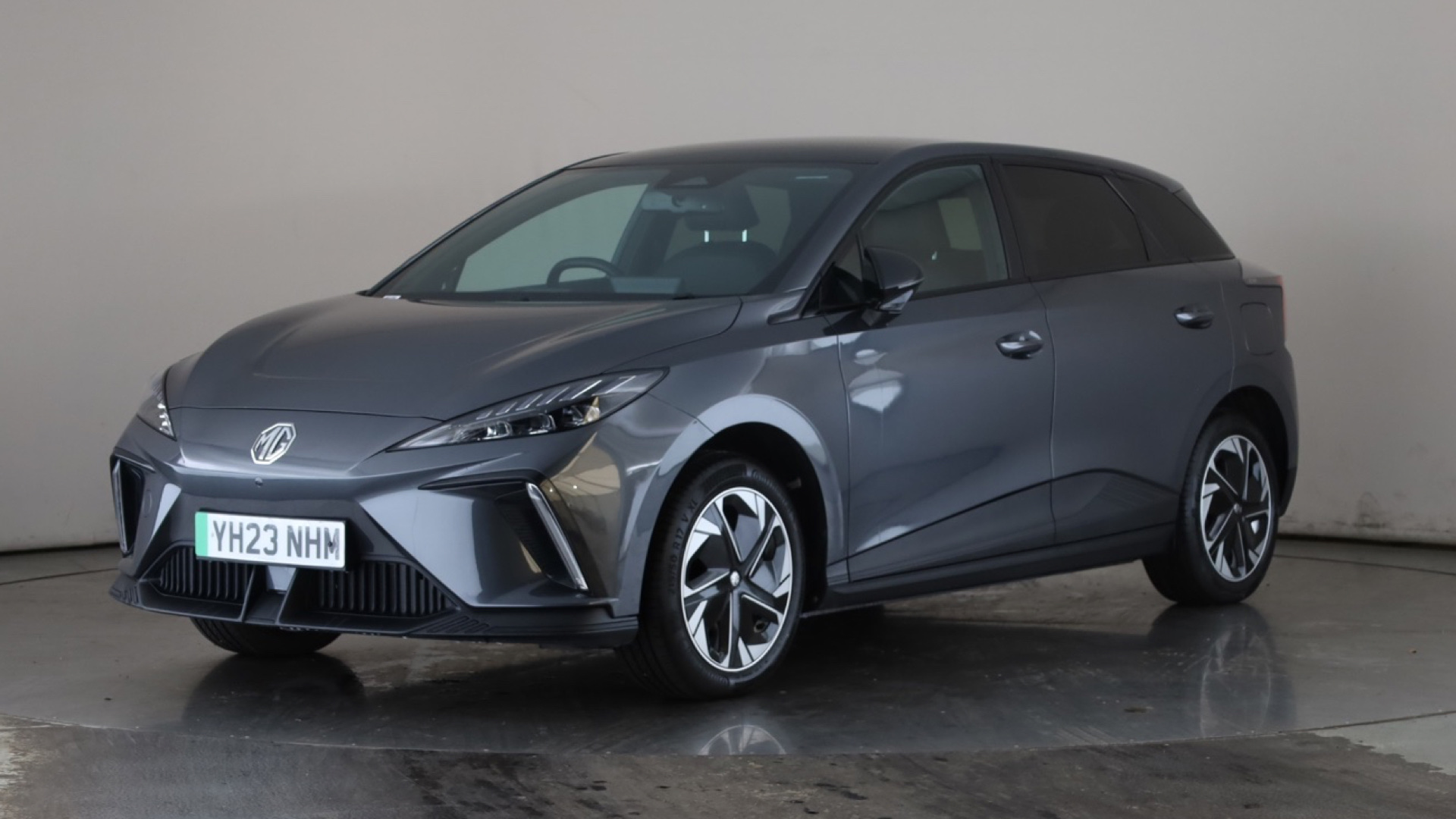 150kW Trophy EV Long Range 64kWh 5dr Auto