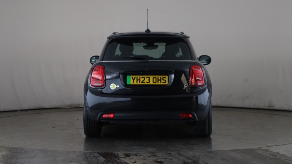 MINI HATCHBACK Image 4