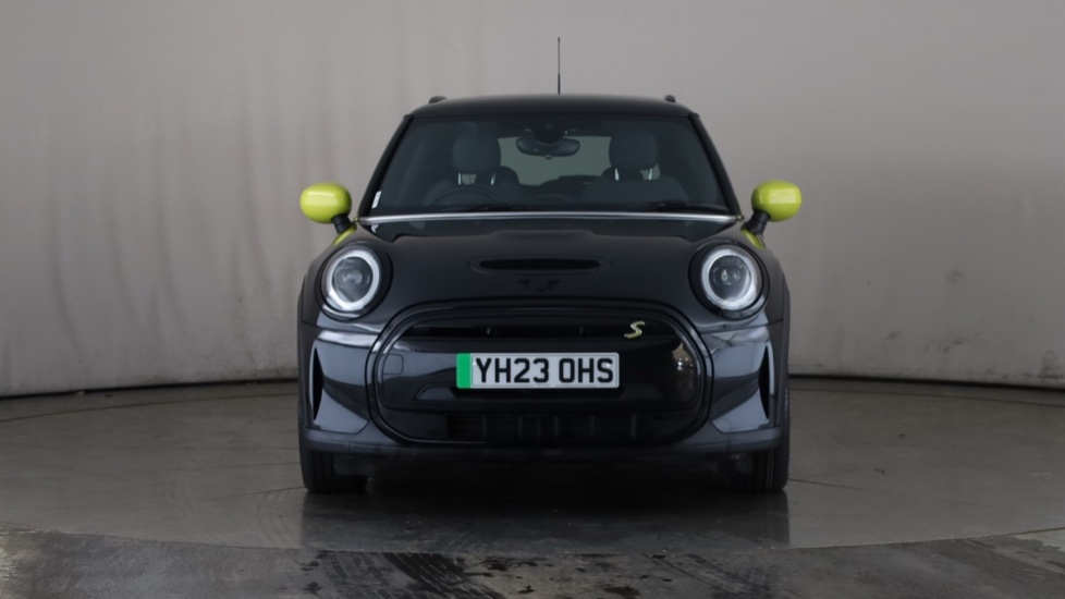 MINI HATCHBACK Image 8