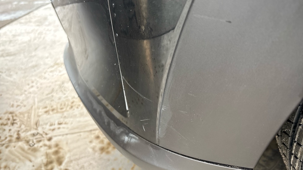 MINI HATCHBACK Scratches