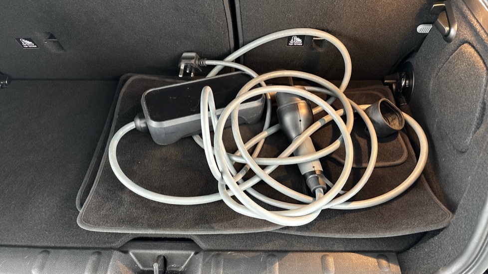 MINI HATCHBACK Image 22