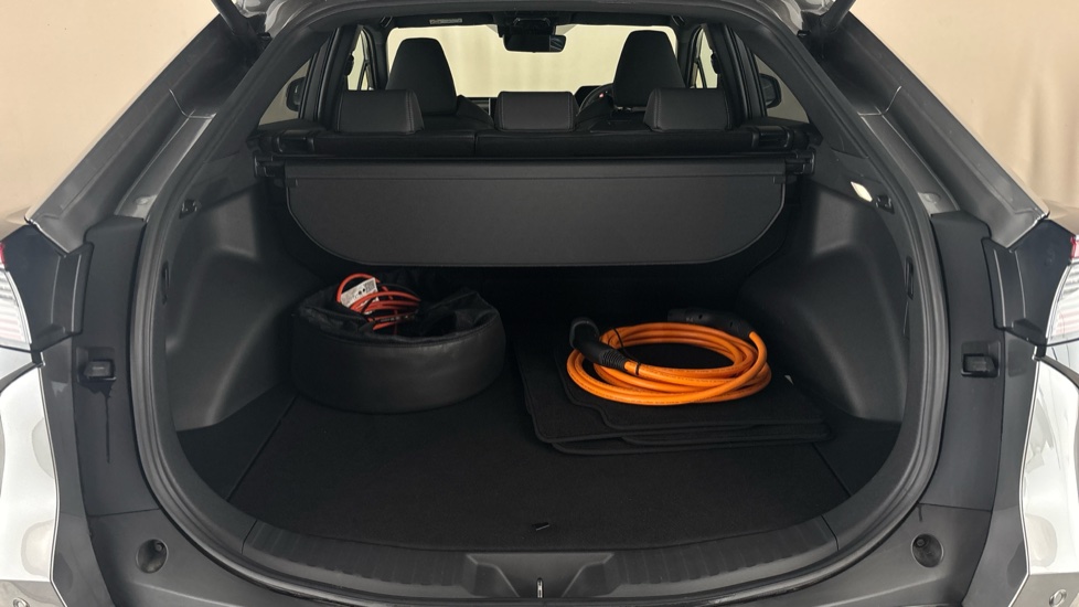 TOYOTA BZ4X Image 15