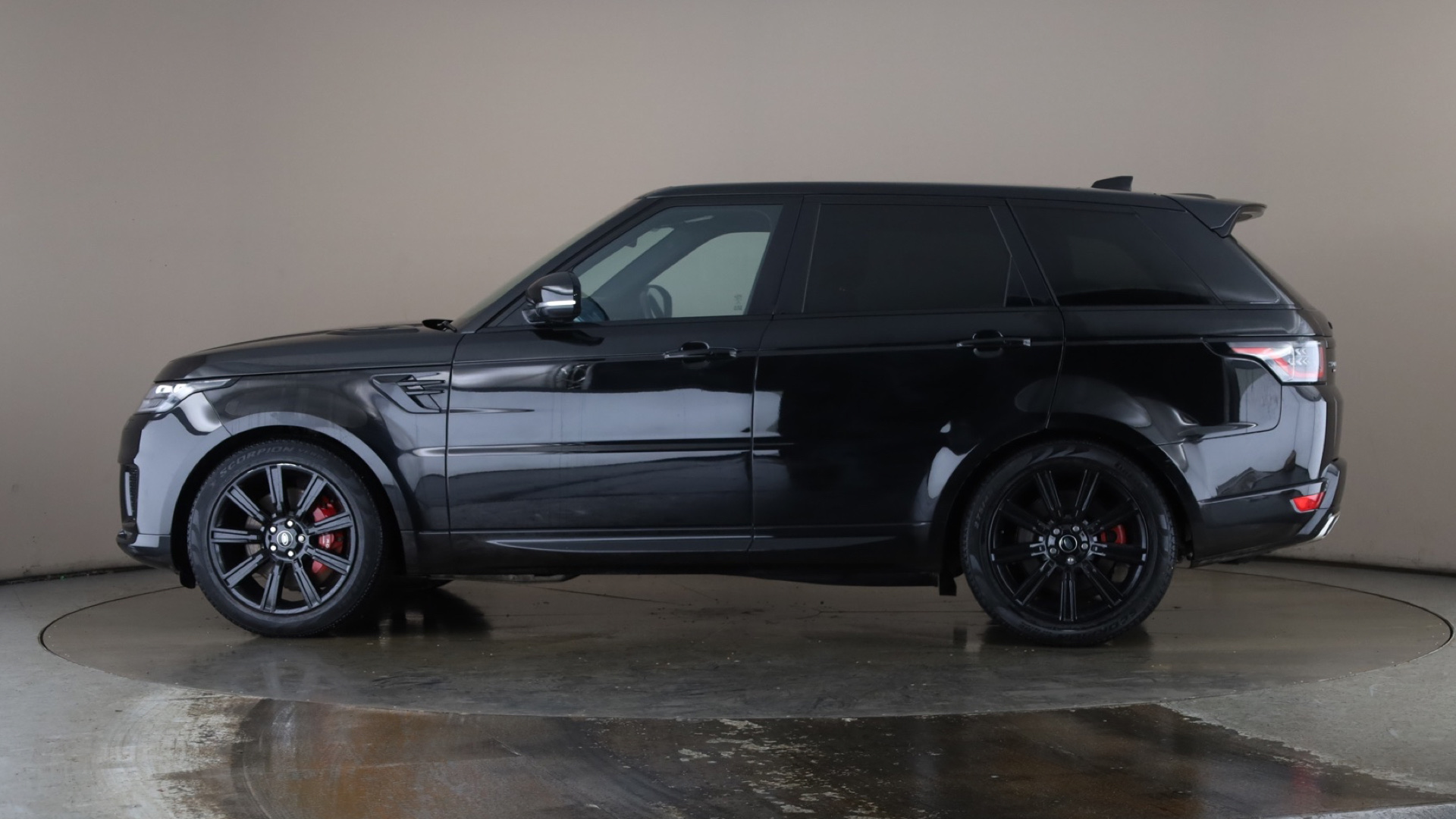 4020887 2.0 P400e HSE Dynamic Black 5dr Auto