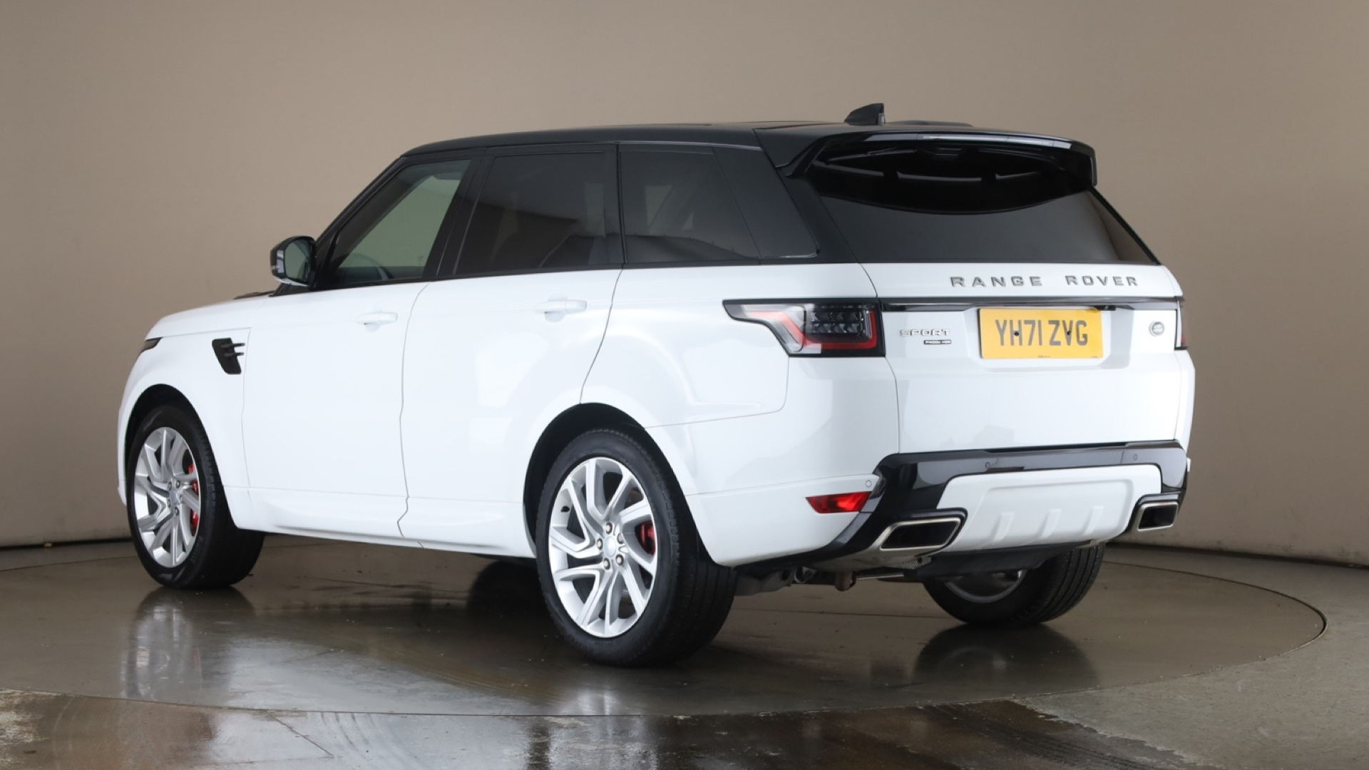 4020853 2.0 P400e HSE Dynamic 5dr Auto