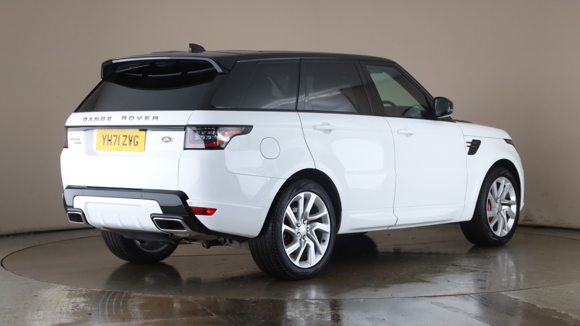 4020853 2.0 P400e HSE Dynamic 5dr Auto