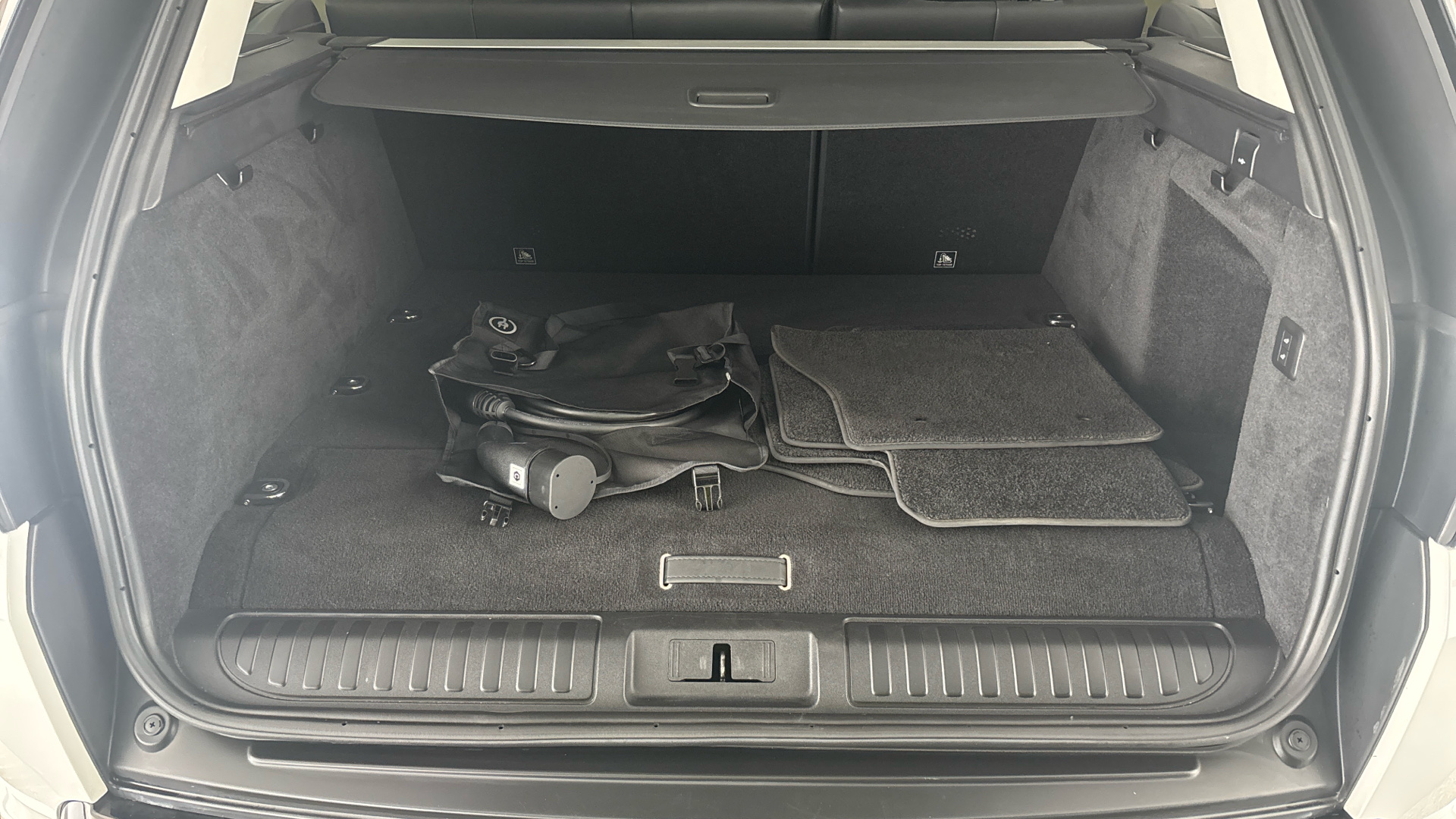 4020853 2.0 P400e HSE Dynamic 5dr Auto