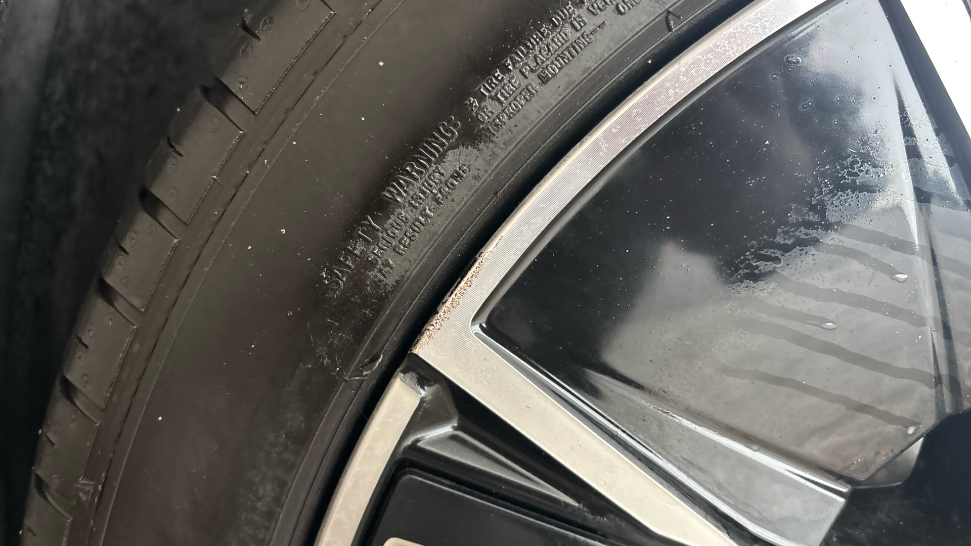 4027479 210kW M Sport Pro 80kWh 5dr Auto