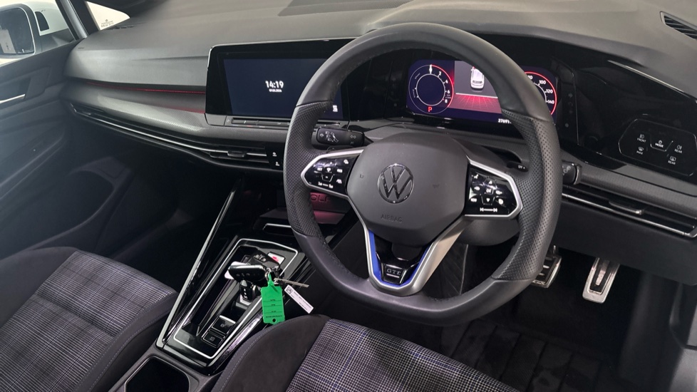 VOLKSWAGEN GOLF Image 9