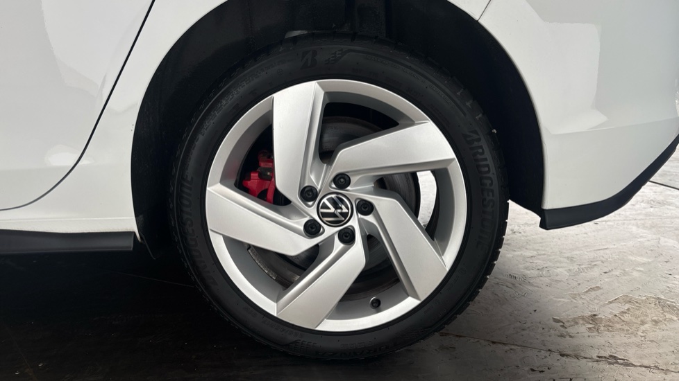 VOLKSWAGEN GOLF Image 18