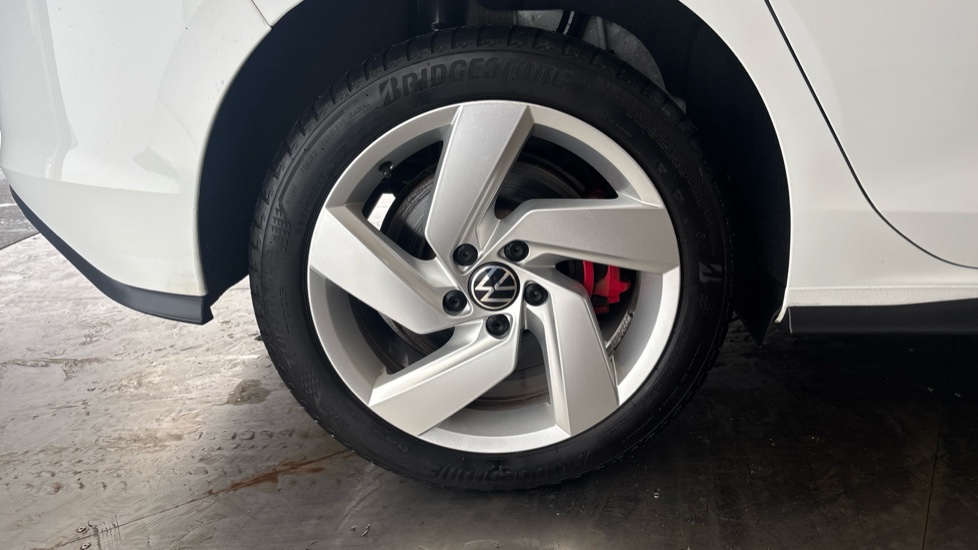 VOLKSWAGEN GOLF Image 19