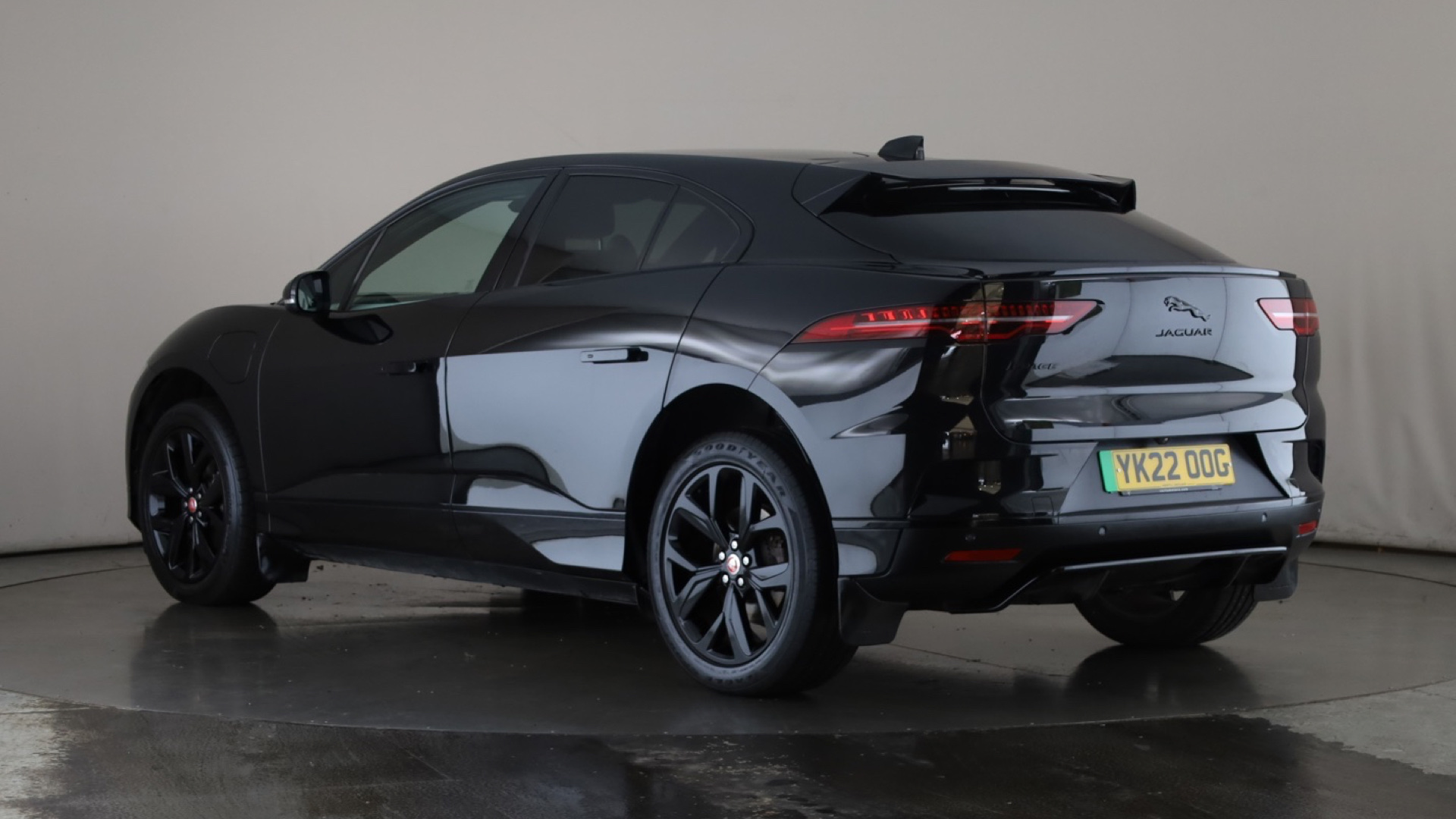 294kW EV400 HSE Black 90kWh 5dr Auto [11kW Charger