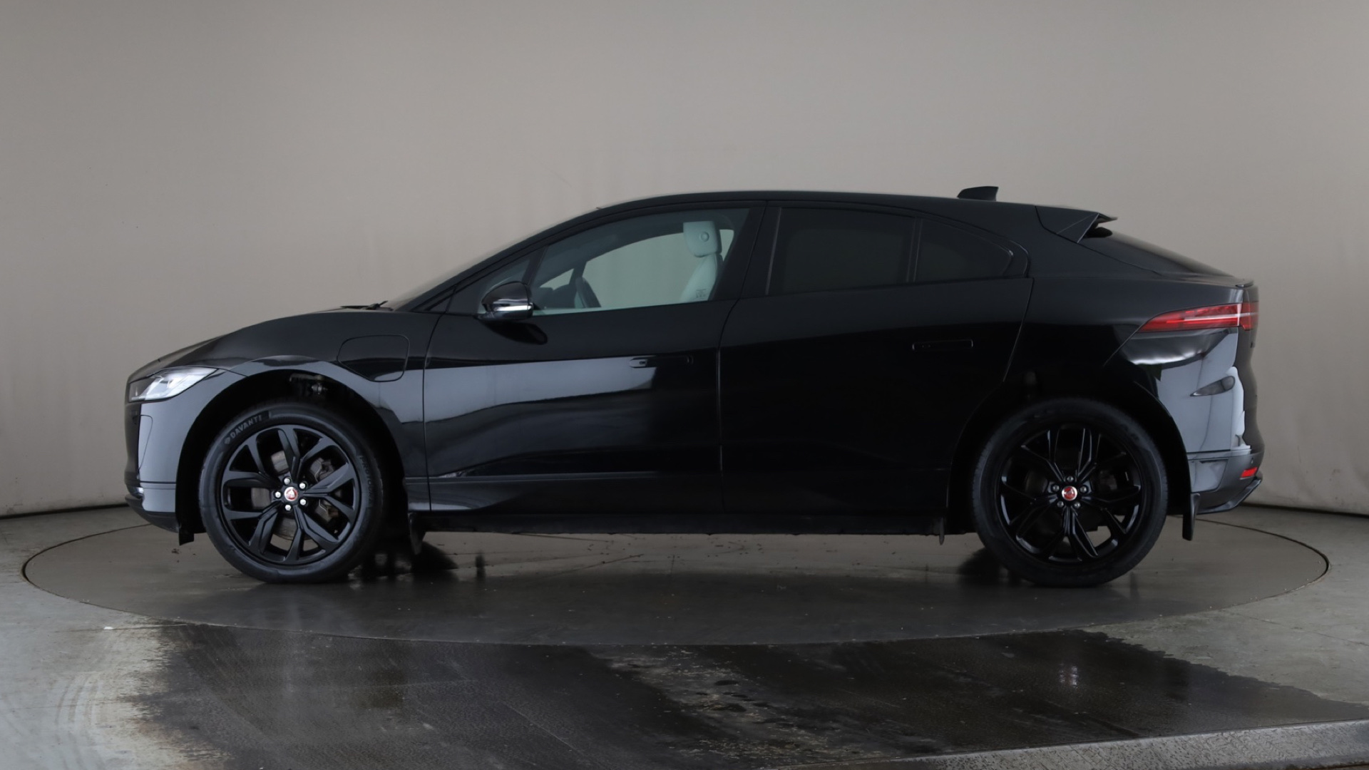 294kW EV400 HSE Black 90kWh 5dr Auto [11kW Charger