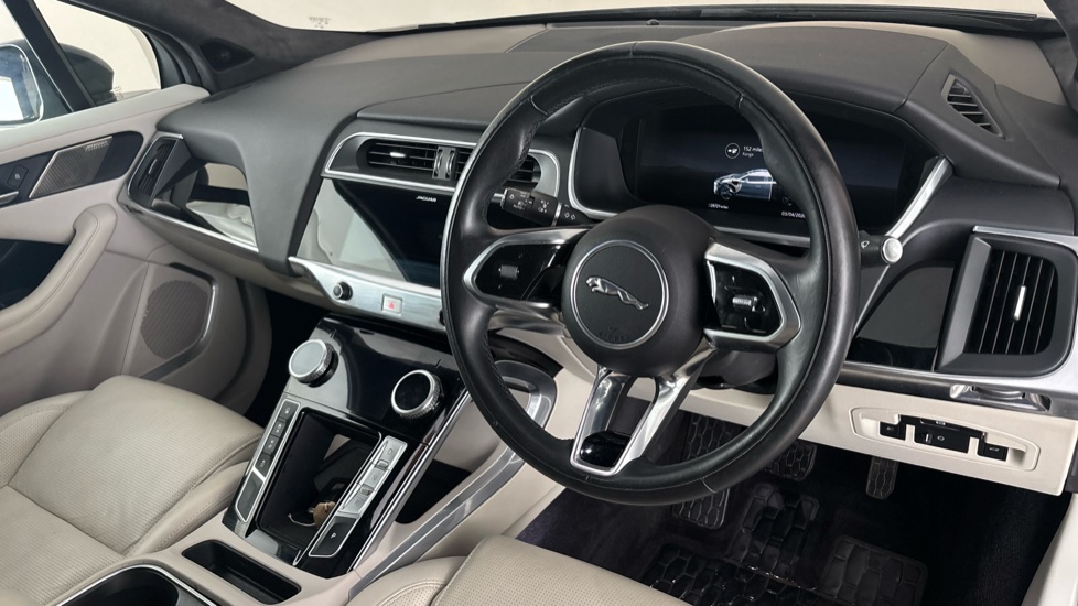 JAGUAR I-PACE Image 9