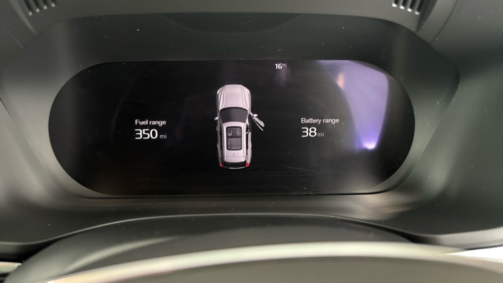 VOLVO XC60 Image 13