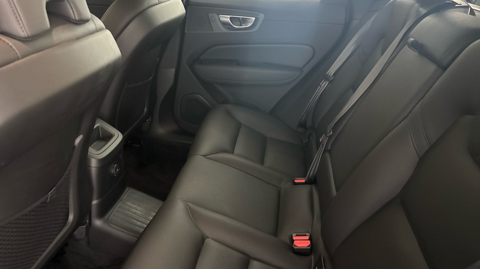 VOLVO XC60 Image 14
